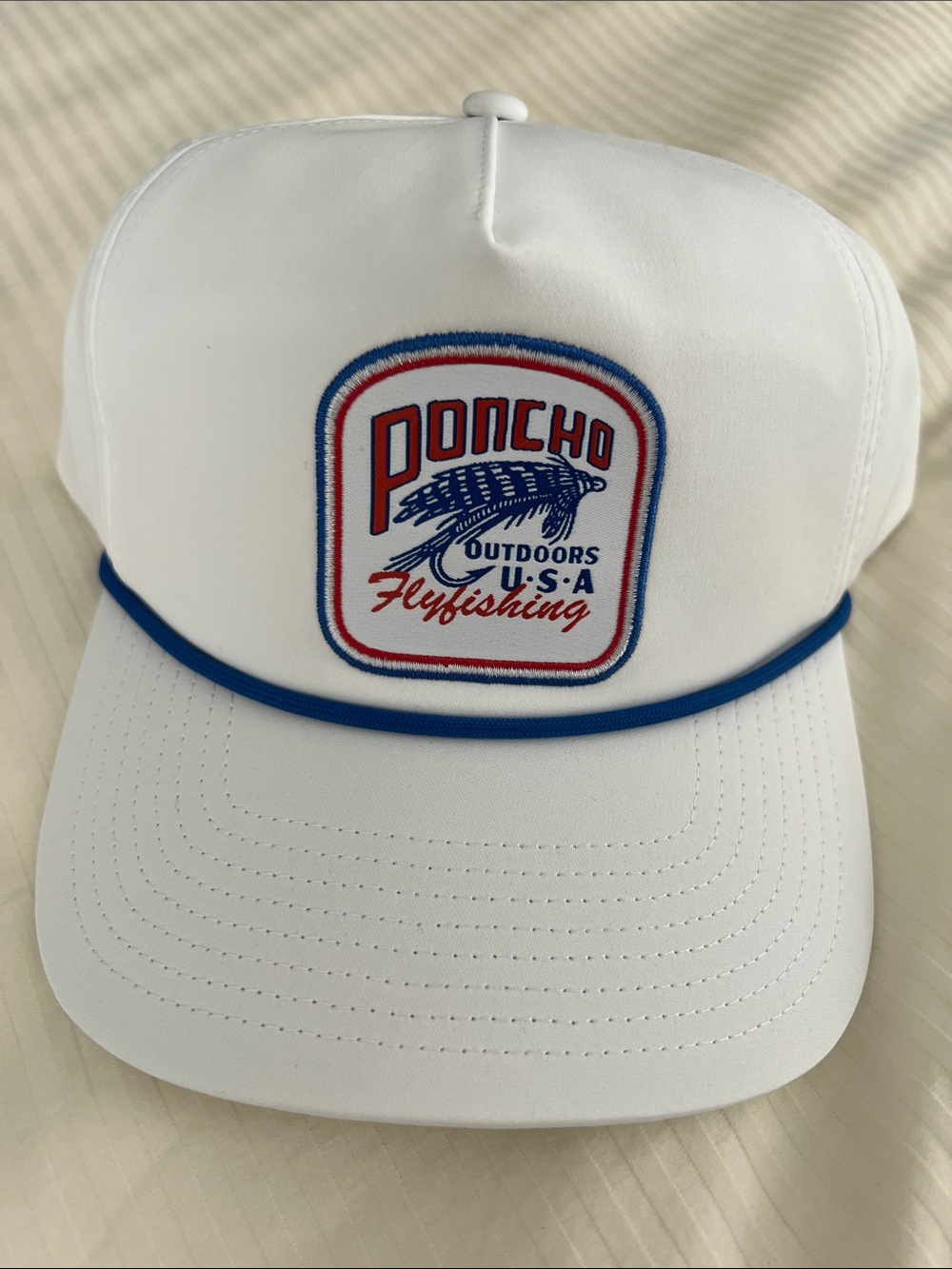 Poncho Flyfishing White & Blue Trucker Hat